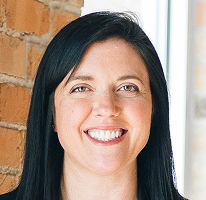 Sophie Hartwell, 서비스팀 고객 지원 책임자, 헤드샷